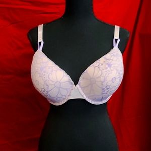 NWT, Victoria's secret lavender lace cup, lightly lined